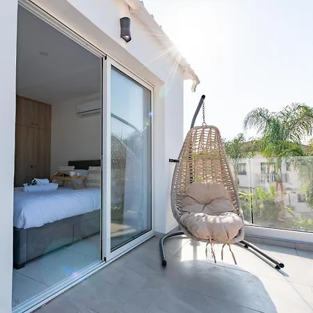 Telmar Sea View - 5 Min Walk From The Appartement Oroklini