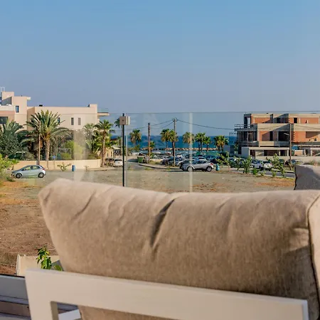 Telmar Sea View - 5 Min Walk From The Appartement Oroklini