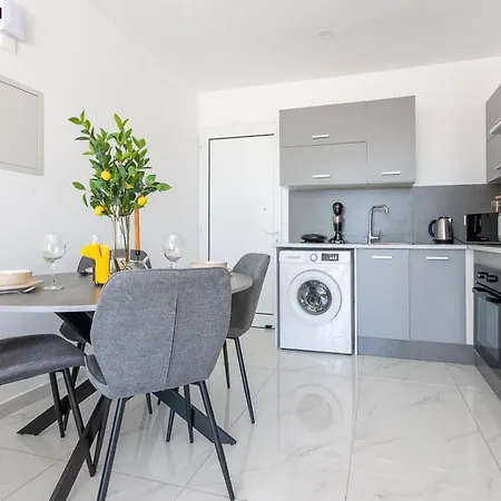 Lejlighed Telmar Sea View - 5 Min Walk From The Oroklini