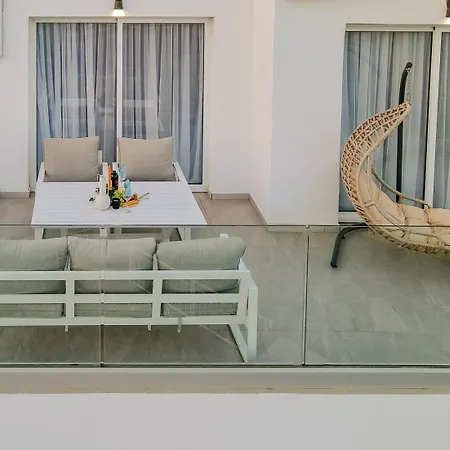 דירה Telmar Sea View - 5 Min Walk From The