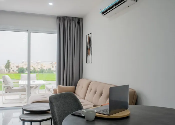 Telmar Sea View - 5 Min Walk From The Appartamento Voroklini